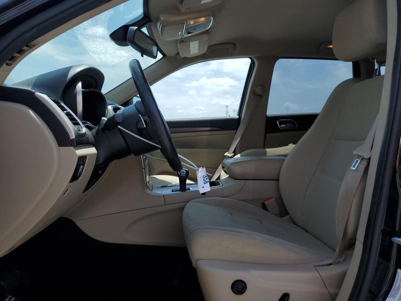 2014 Jeep Grand Cherokee Laredo - Image 7