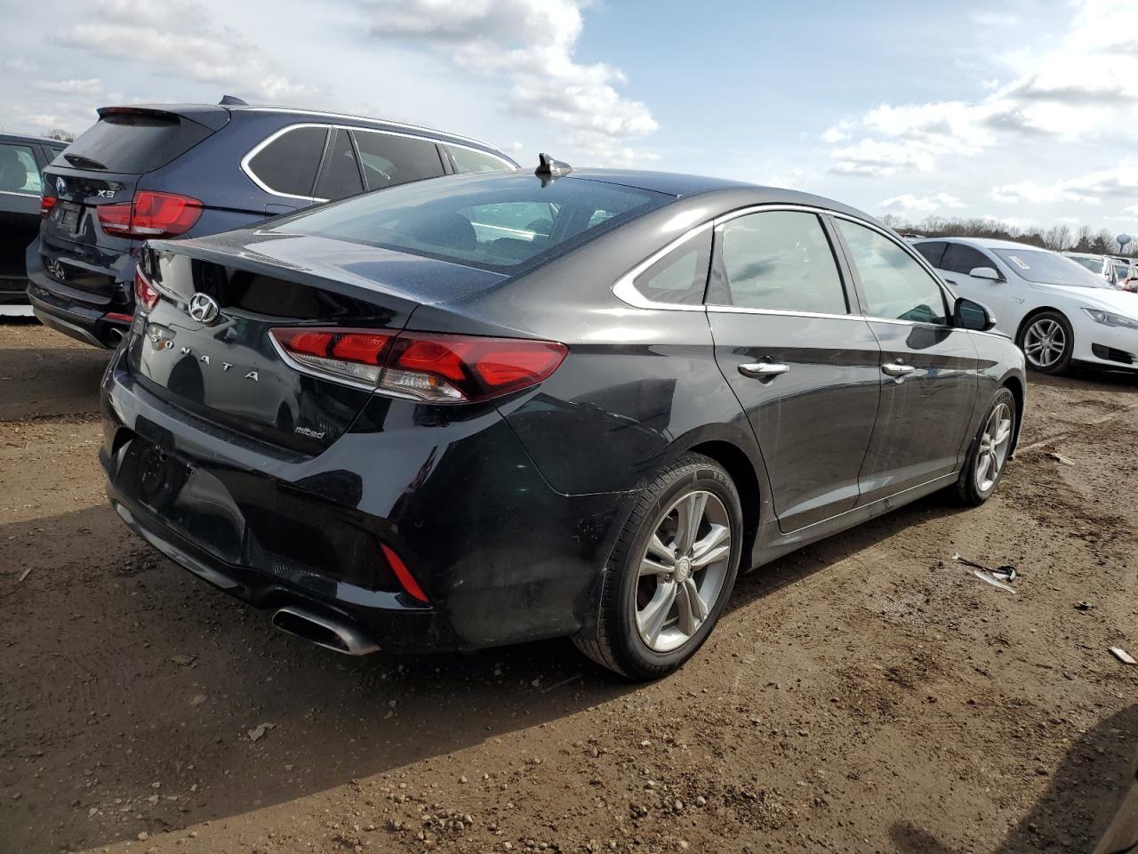 2018 Hyundai Sonata Sport - Image 3