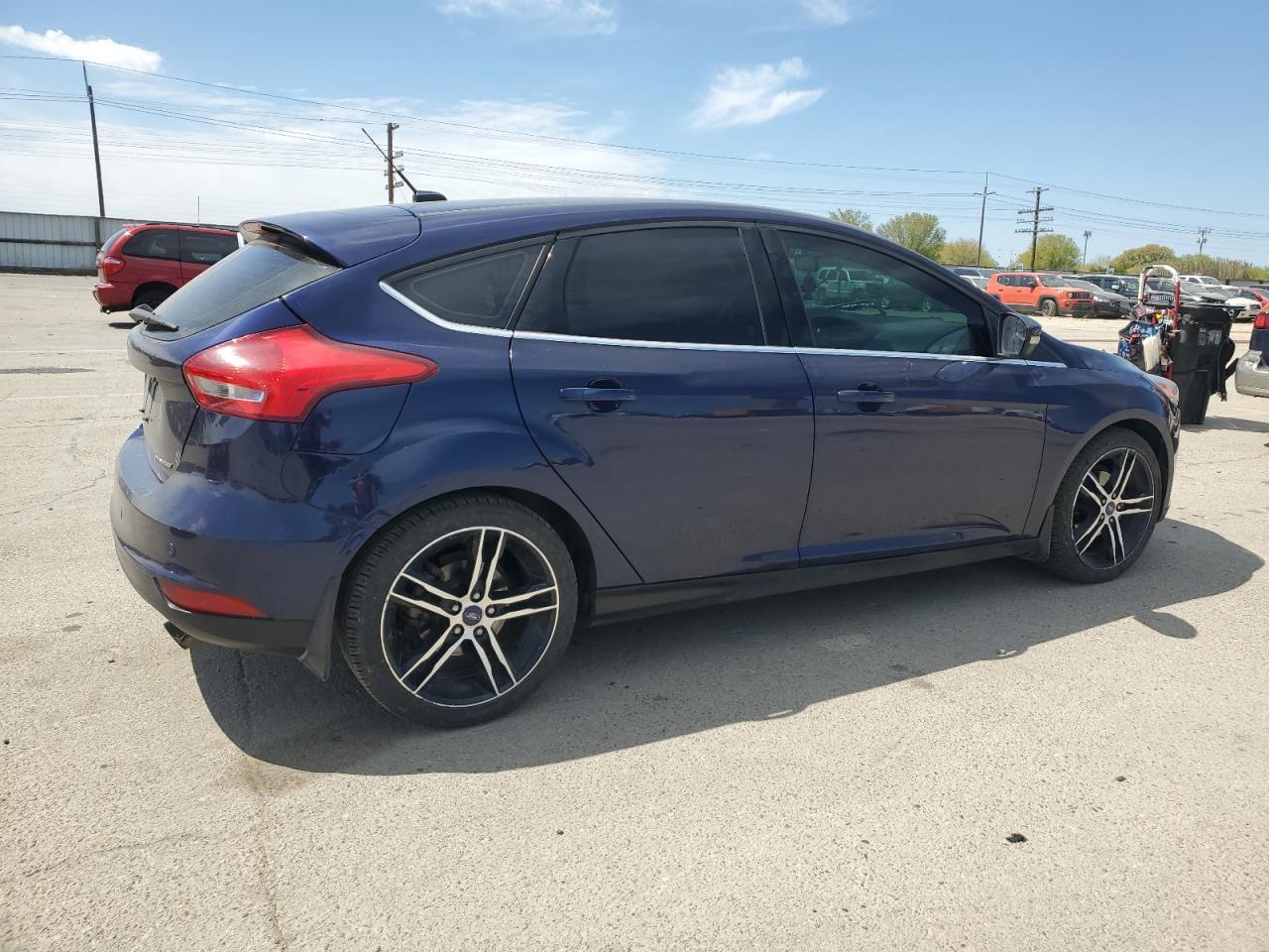 2017 Ford Focus Titanium - Фото 3