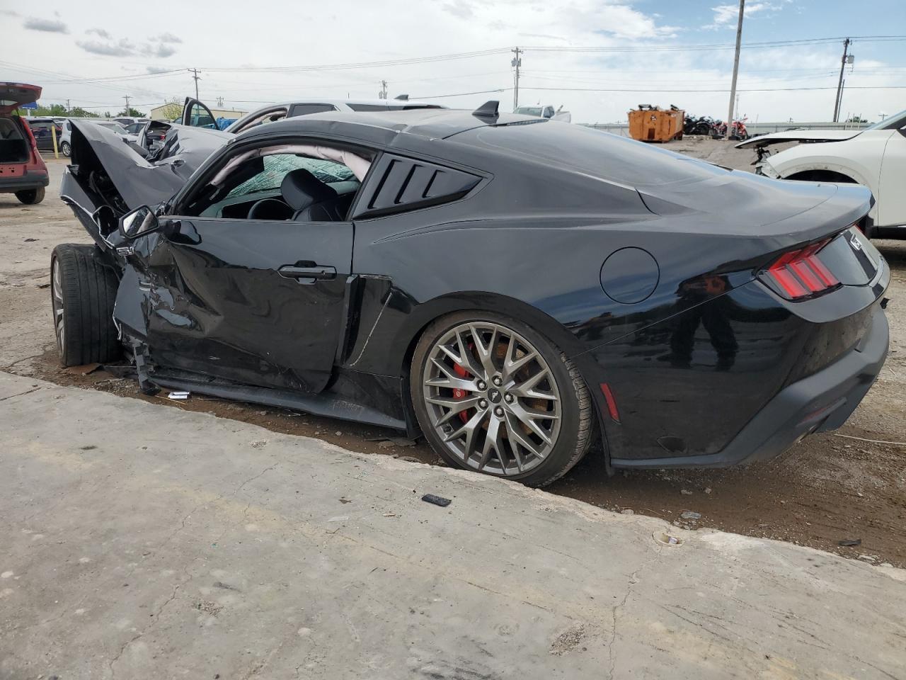 2024 Ford Mustang Gt - Image 2