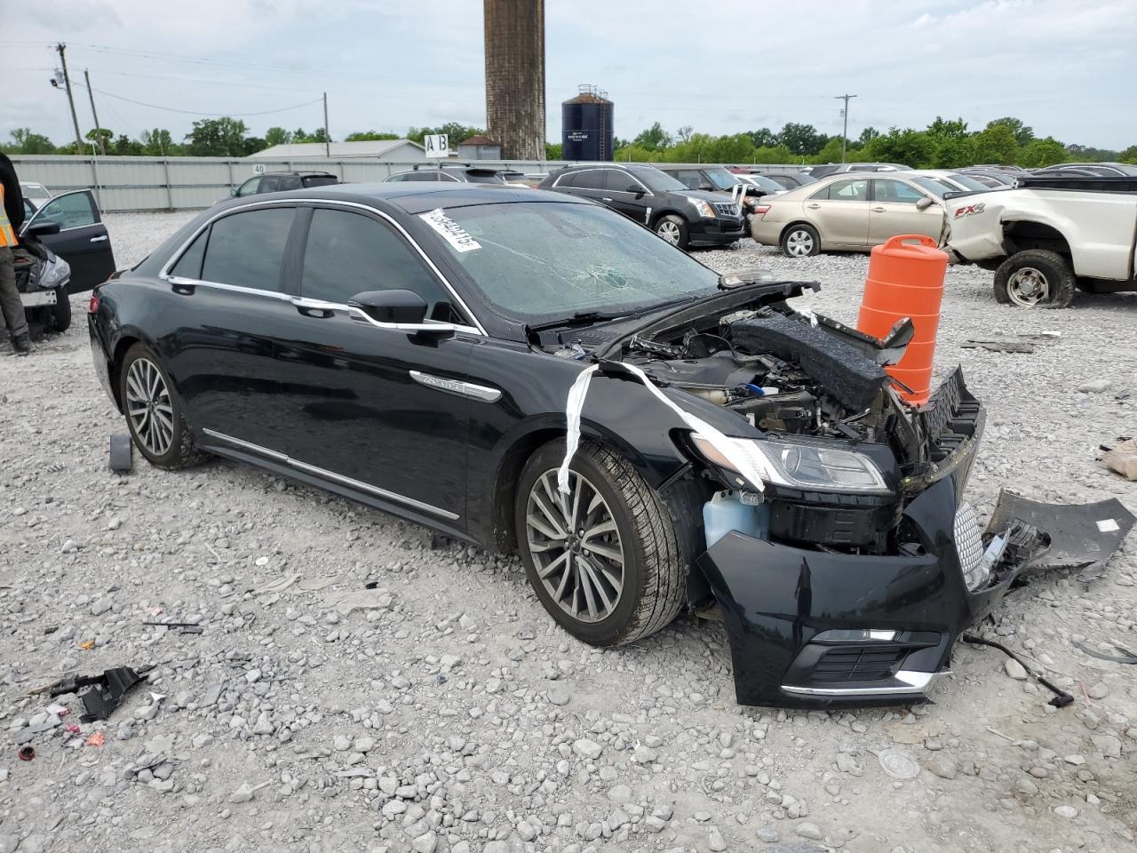 2018 Lincoln Continental Select - Фото 4