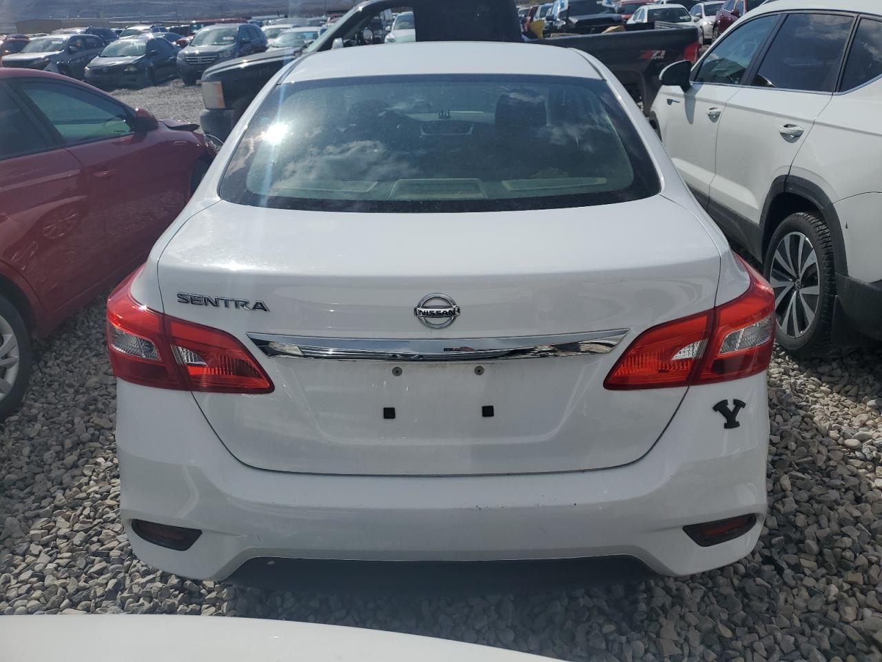 2018 Nissan Sentra S - Фото 6
