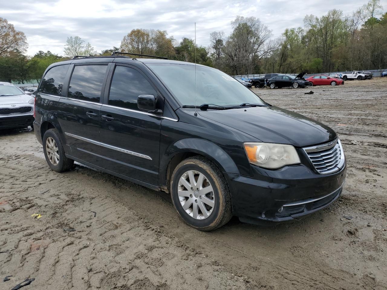 2012 Chrysler Town & Country Touring - Image 4