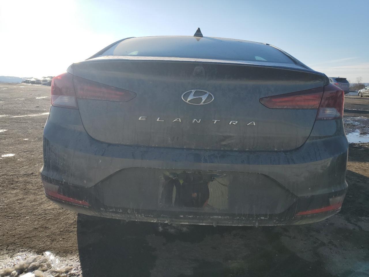 2020 Hyundai Elantra Sel - Фото 6