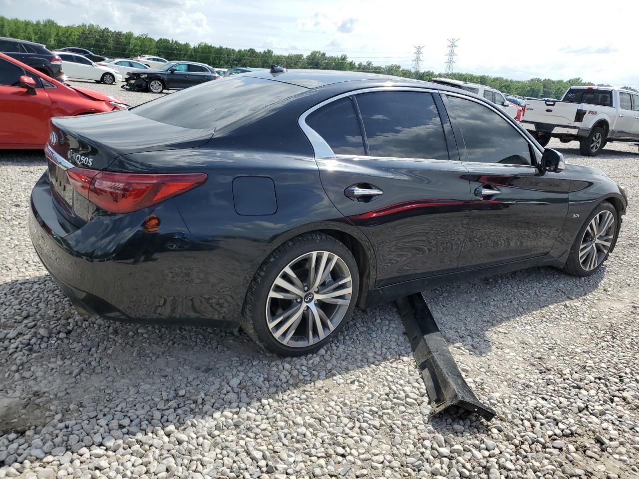 2018 Infiniti Q50 Luxe - Image 3