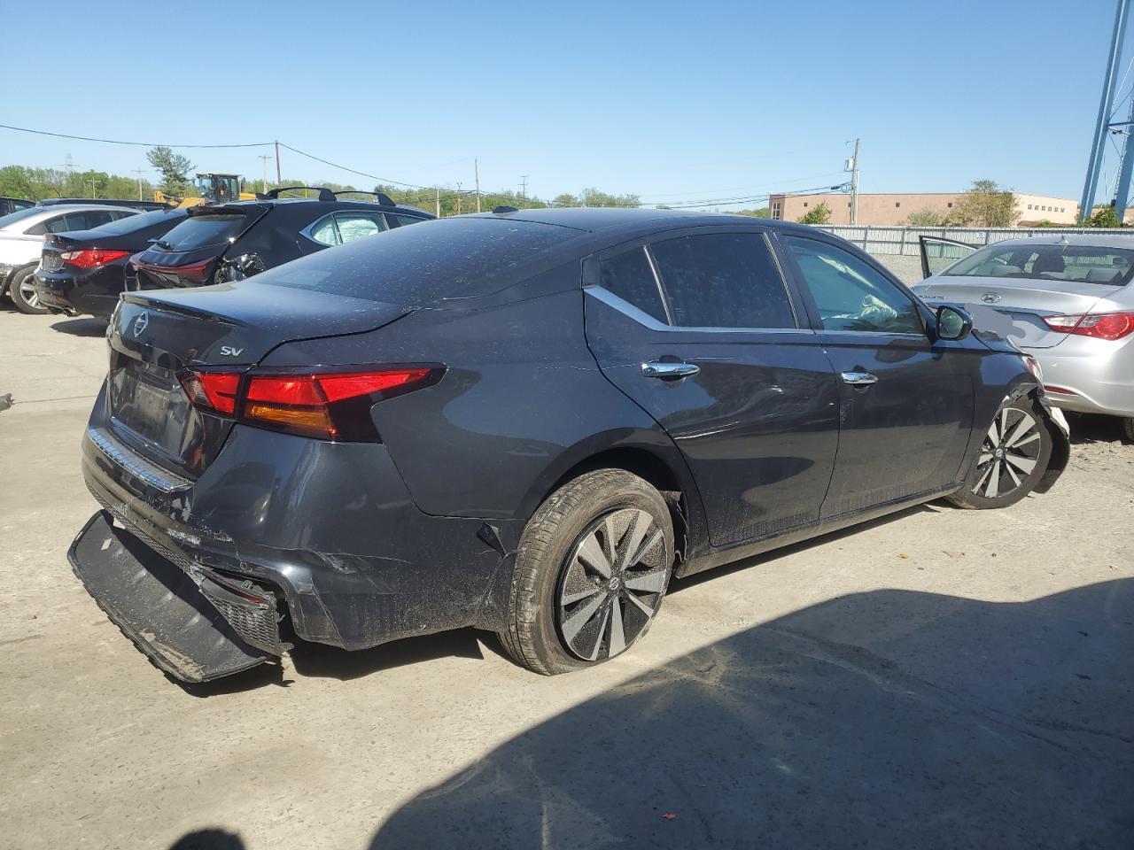 2021 Nissan Altima Sv - Фото 3