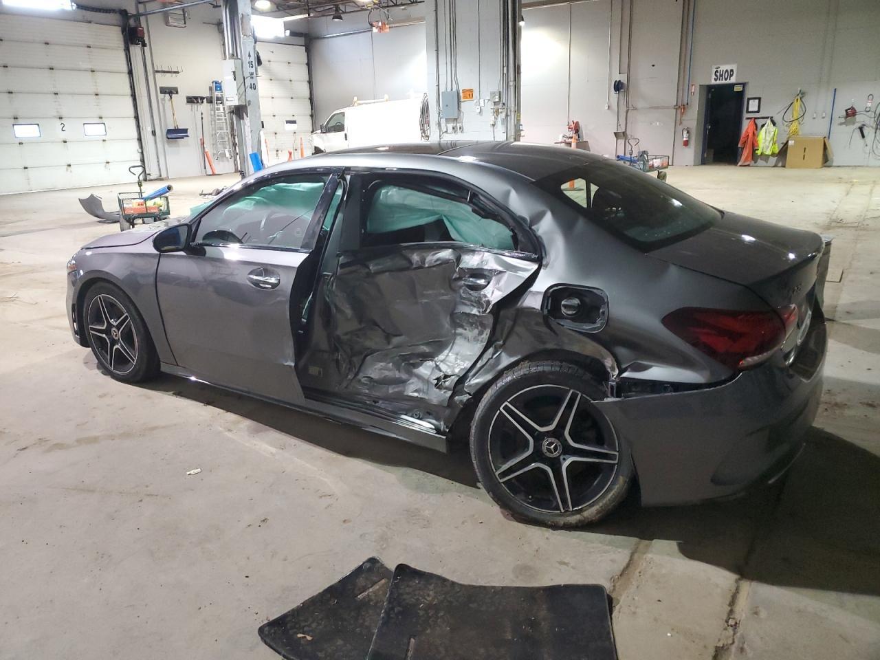 2022 Mercedes-Benz A 220 4Matic - Фото 2