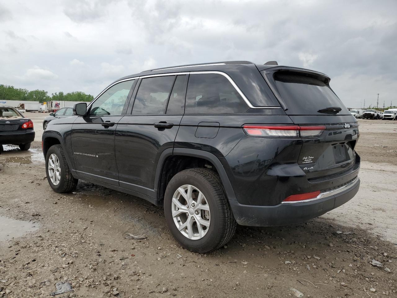 2023 Jeep Grand Cherokee Limited - Image 2