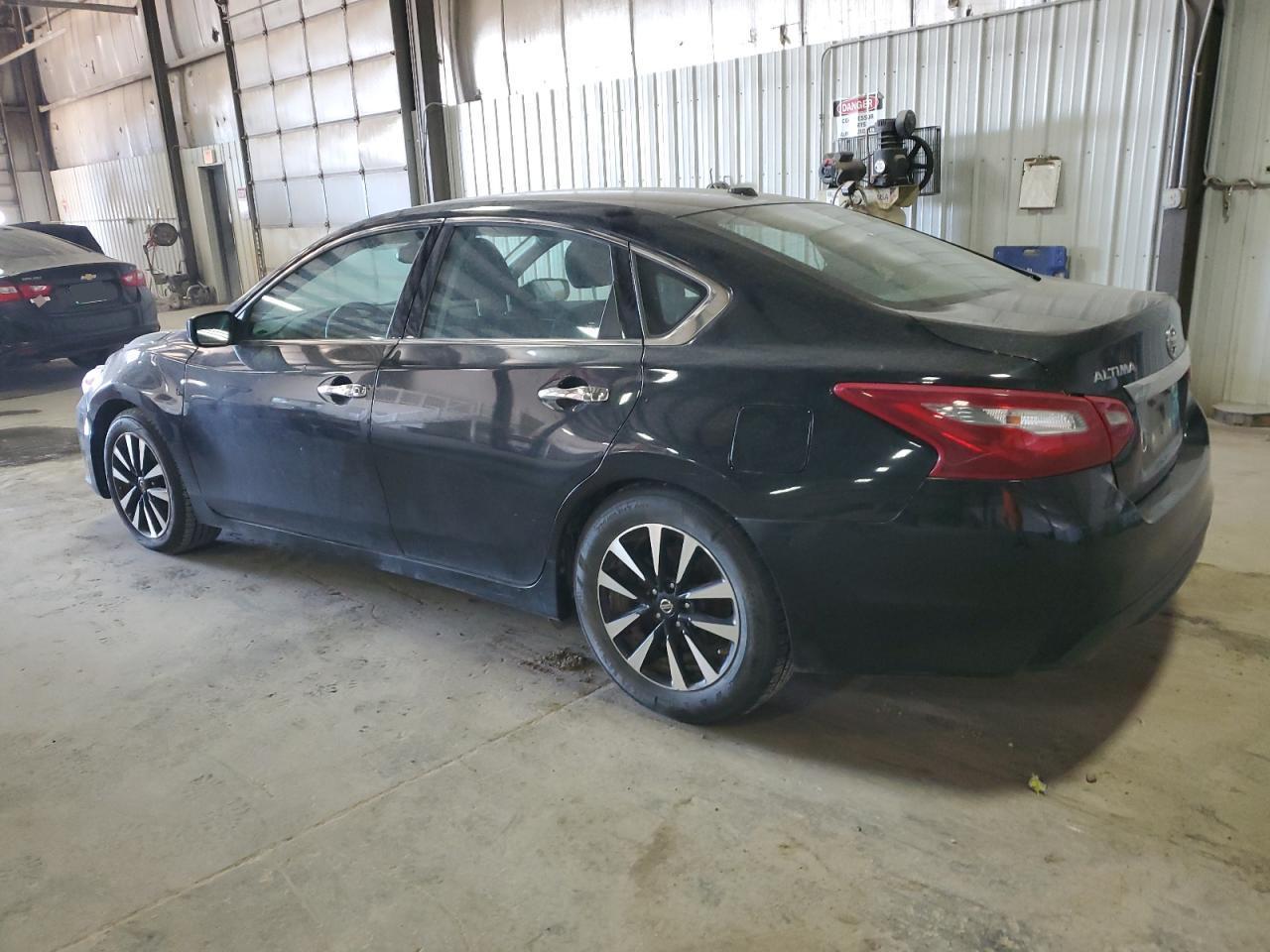 2018 Nissan Altima 2.5 - Image 2