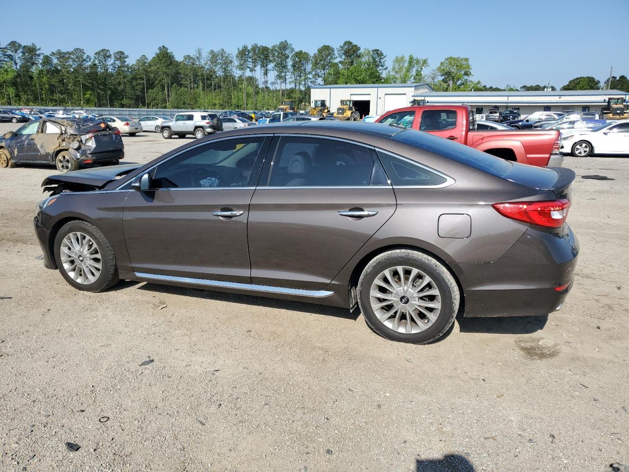 2015 Hyundai Sonata Sport - Image 2