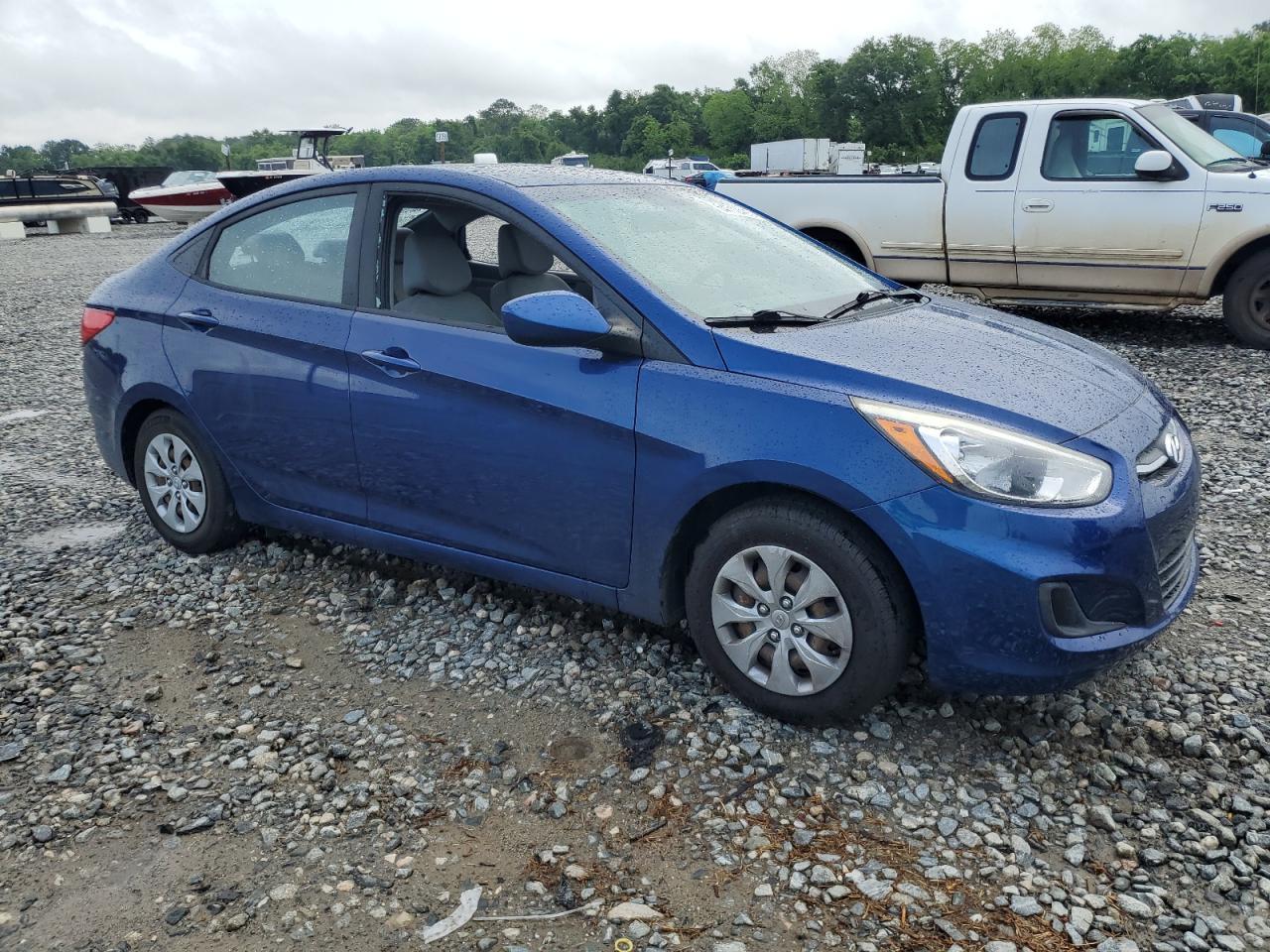 2016 Hyundai Accent Se - Фото 4