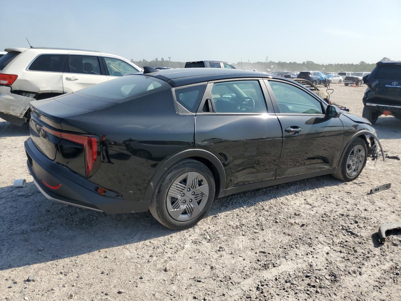 2025 Kia K4 Lx - Фото 3