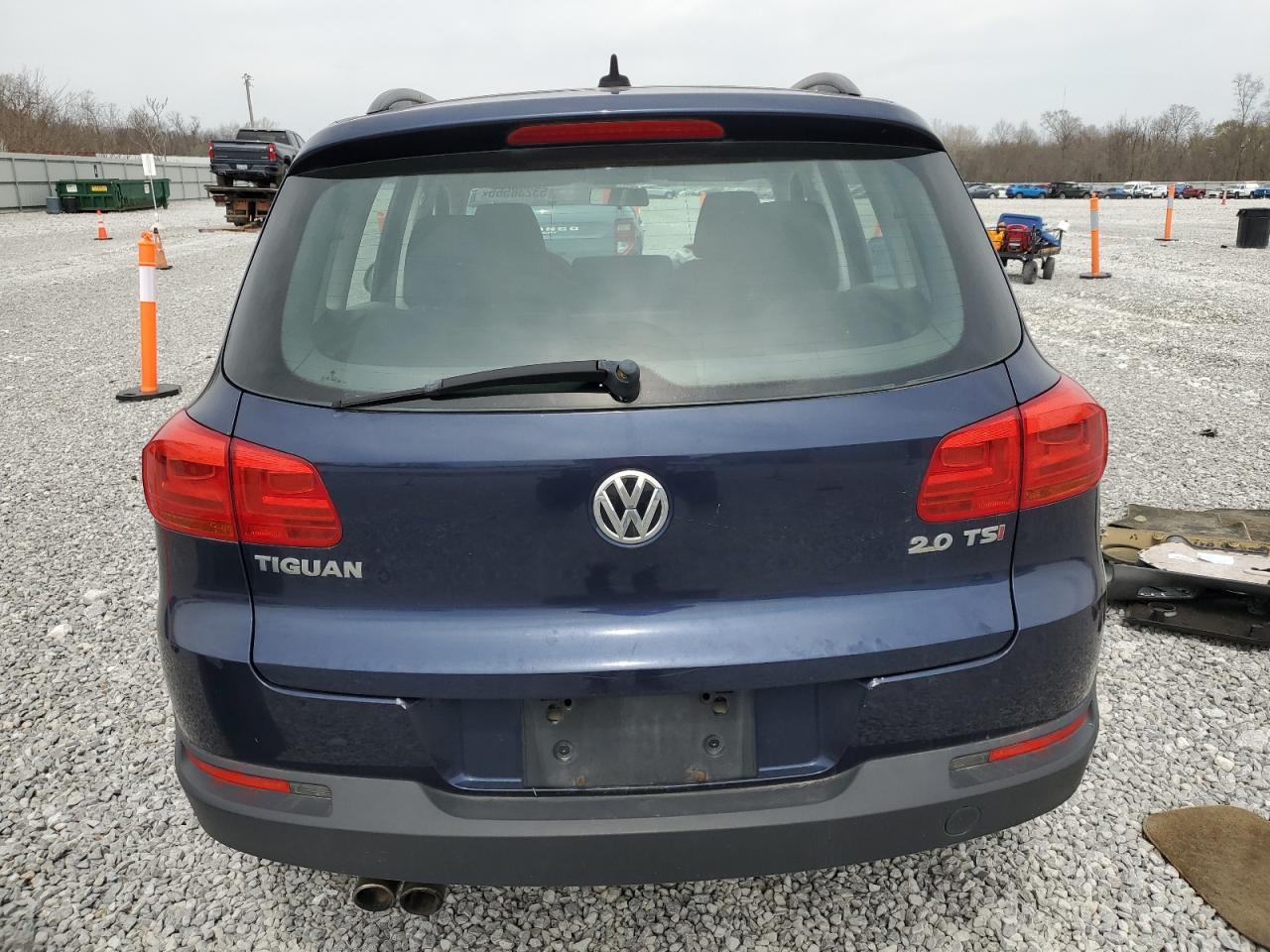 2015 Volkswagen Tiguan S - Image 6