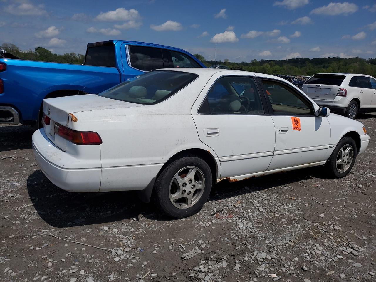 1997 Toyota Camry Ce - Image 3