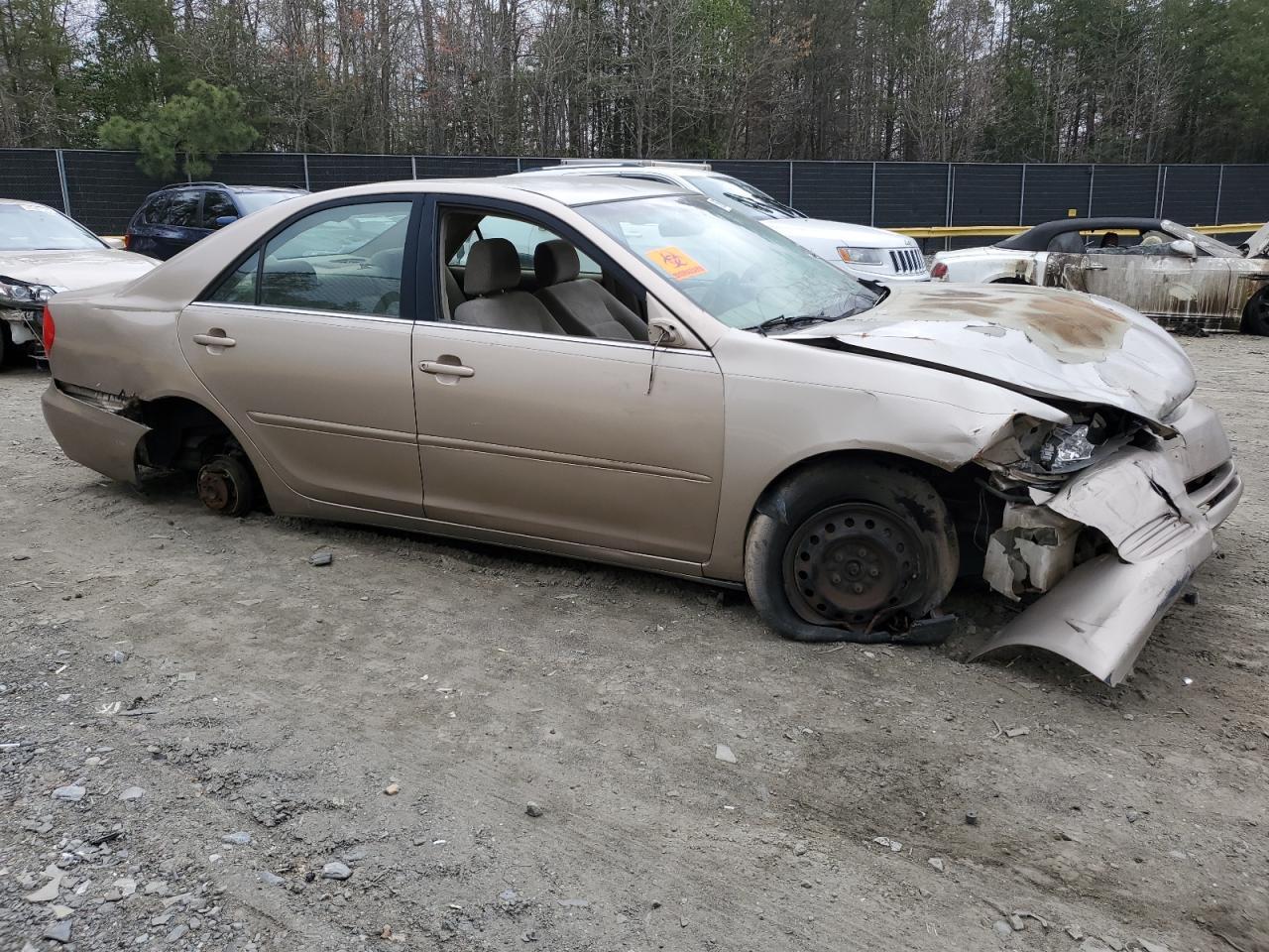 2004 Toyota Camry Le - Image 4