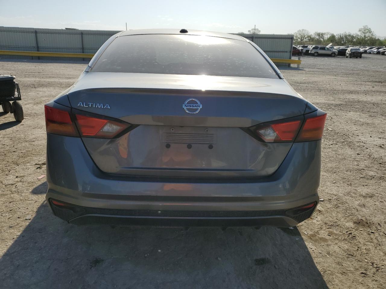 2019 Nissan Altima S - Image 6