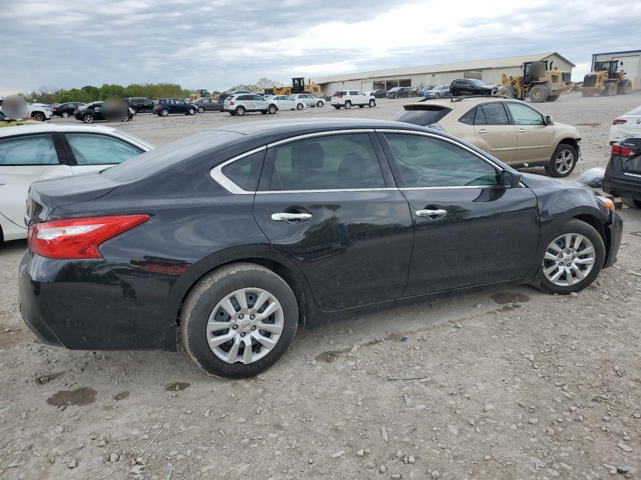 2017 Nissan Altima 2.5 - Фото 3