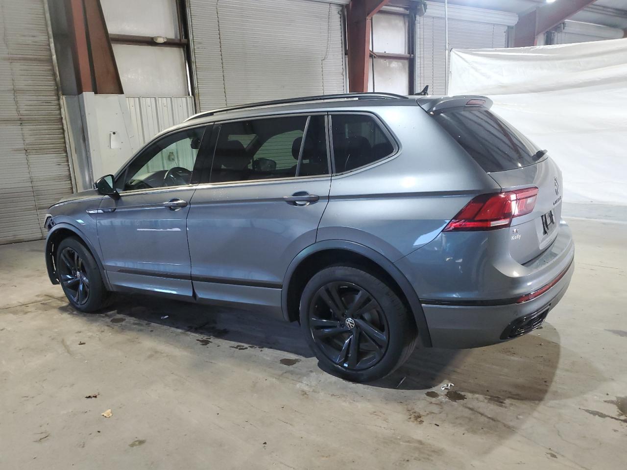 2023 Volkswagen Tiguan Se R-Line Black - Фото 2