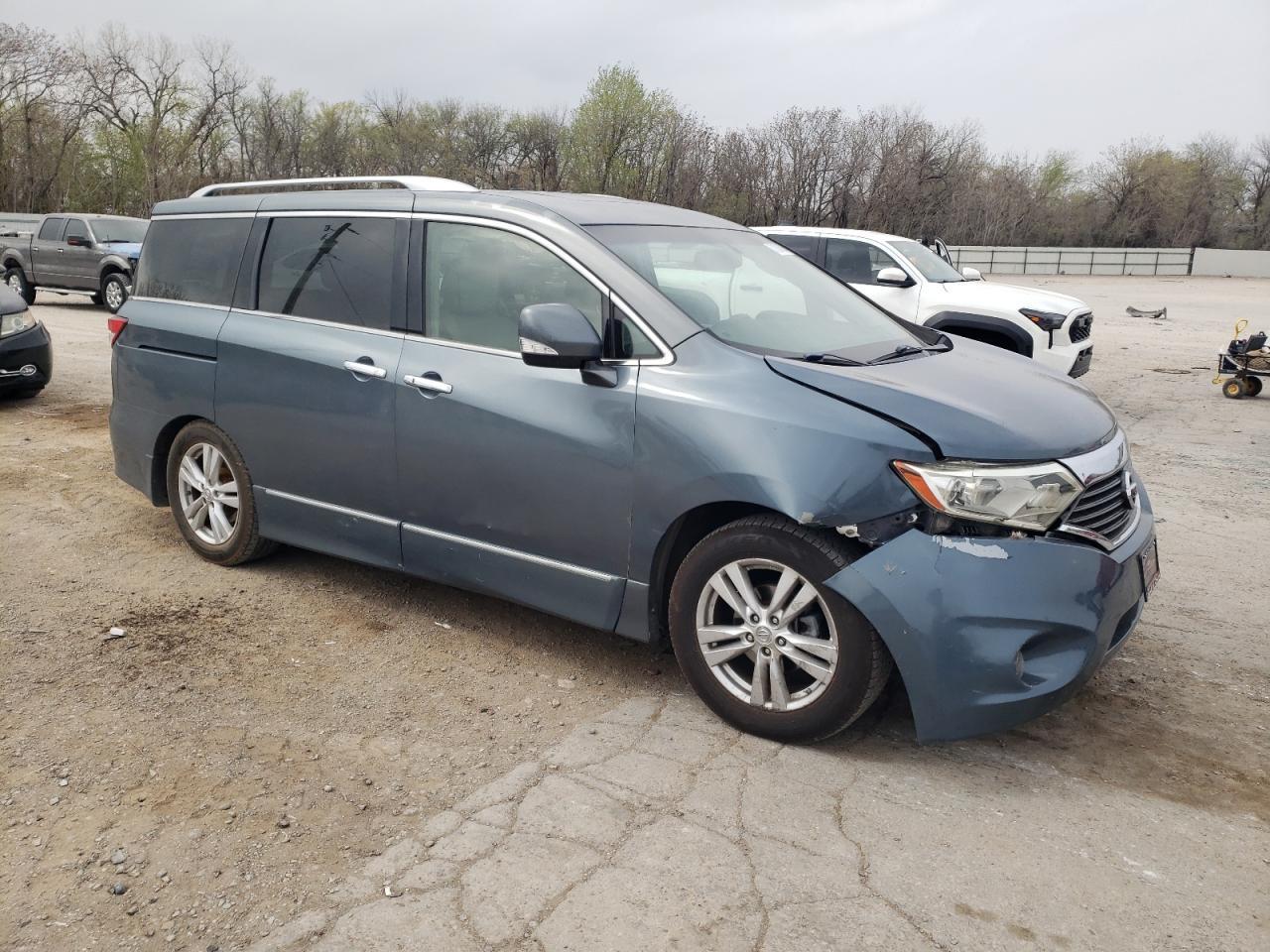 2011 Nissan Quest S - Фото 4
