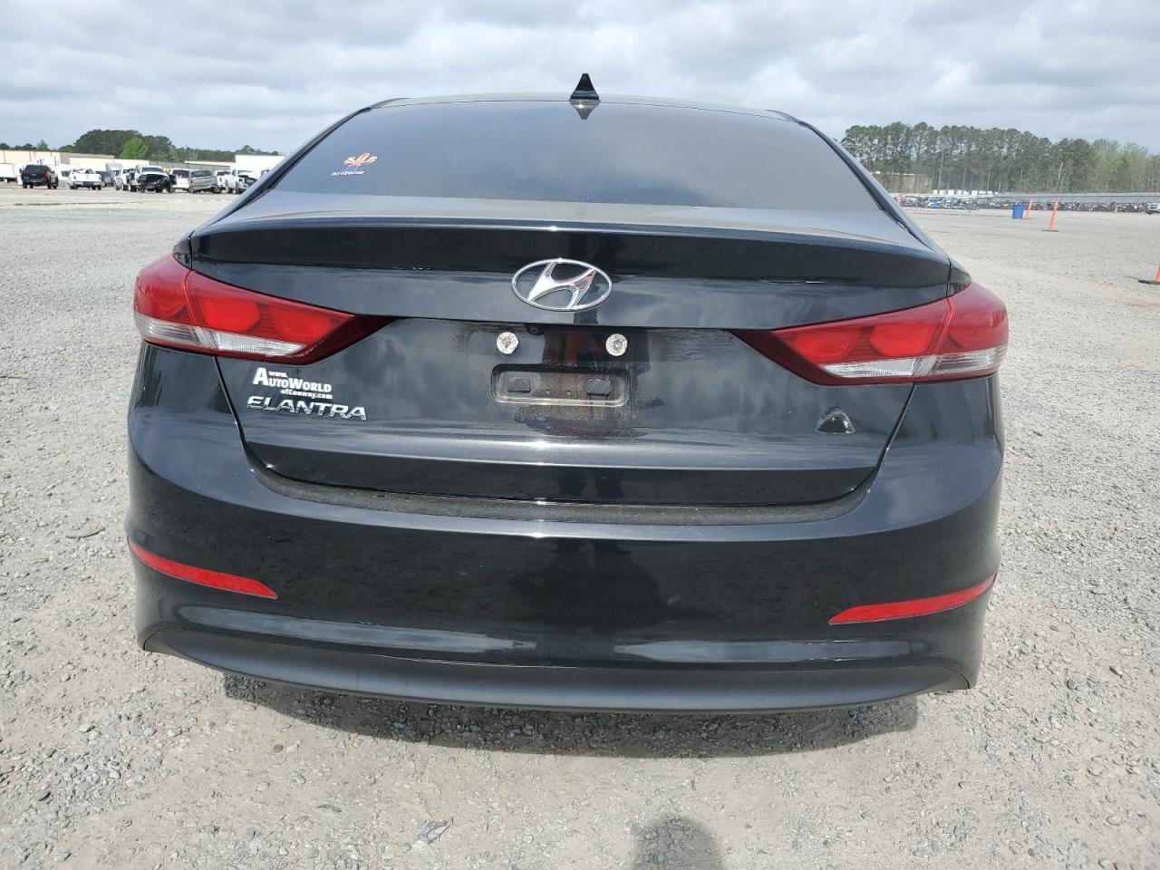 2017 Hyundai Elantra Se - Фото 6