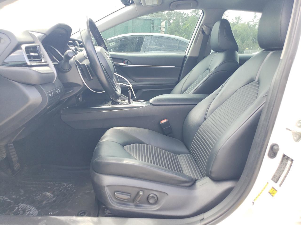 2019 Toyota Camry L - Фото 7