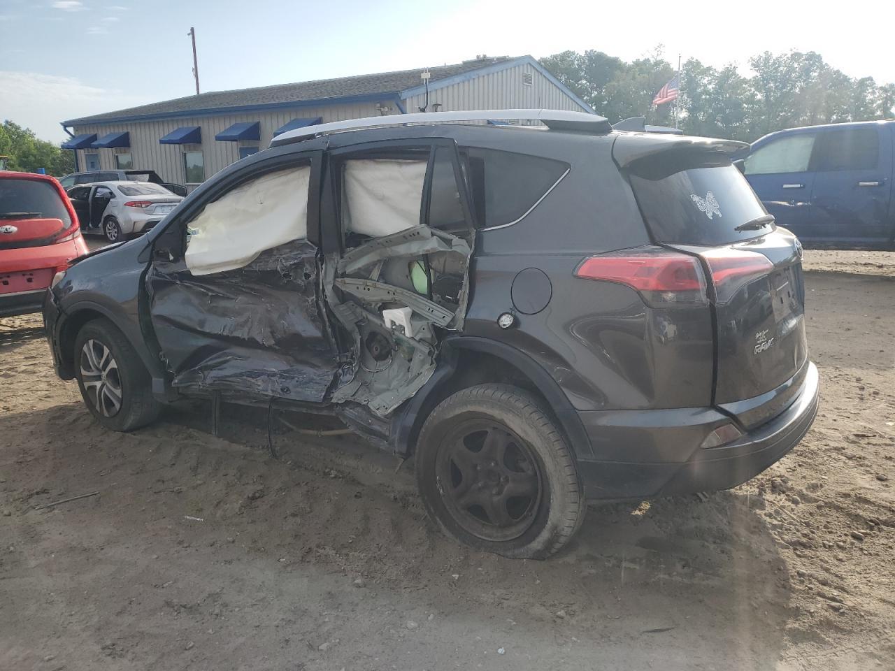 2016 Toyota Rav4 Le - Фото 2