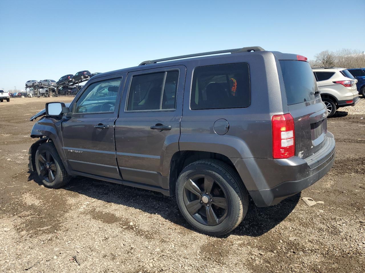 2017 Jeep Patriot Latitude - Фото 2