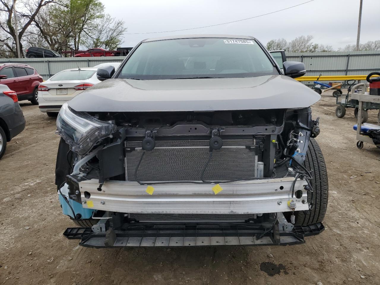 2024 Toyota Rav4 Le - Image 5