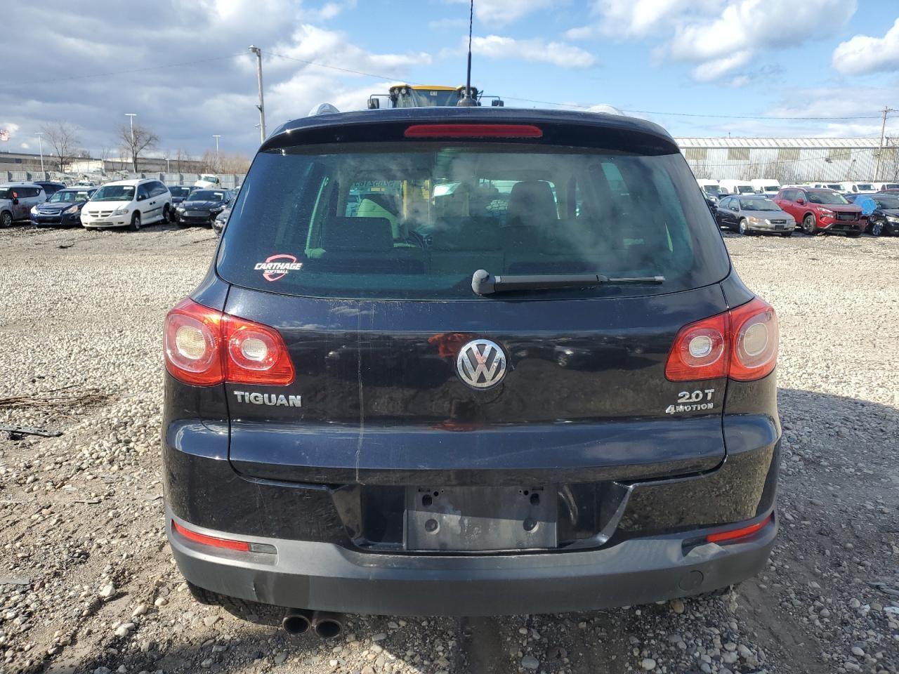2011 Volkswagen Tiguan S - Фото 6