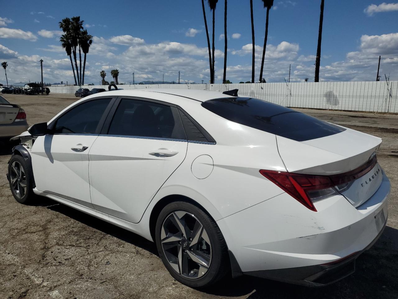 2023 Hyundai Elantra Limited - Image 2