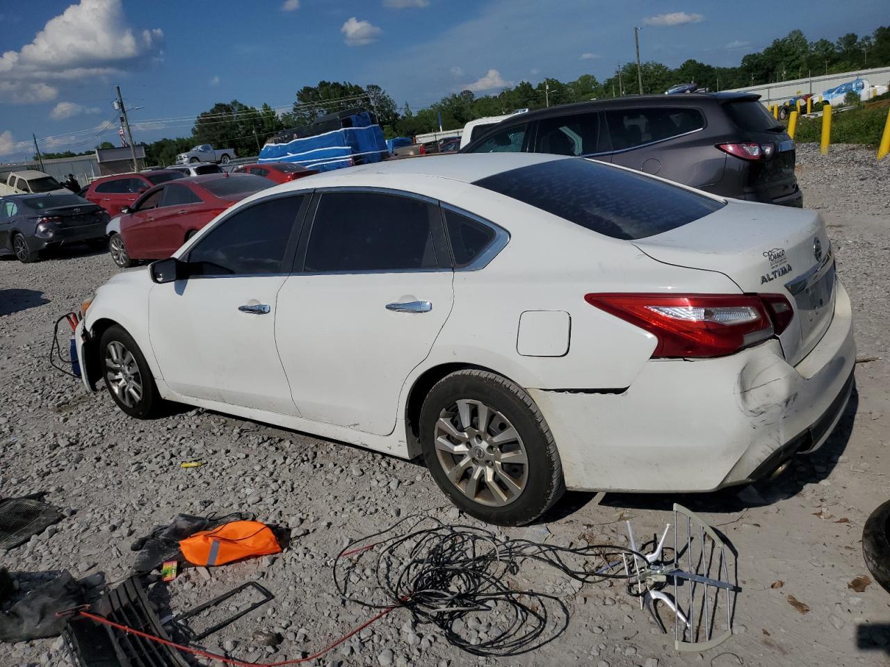 2016 Nissan Altima 2.5 - Image 2