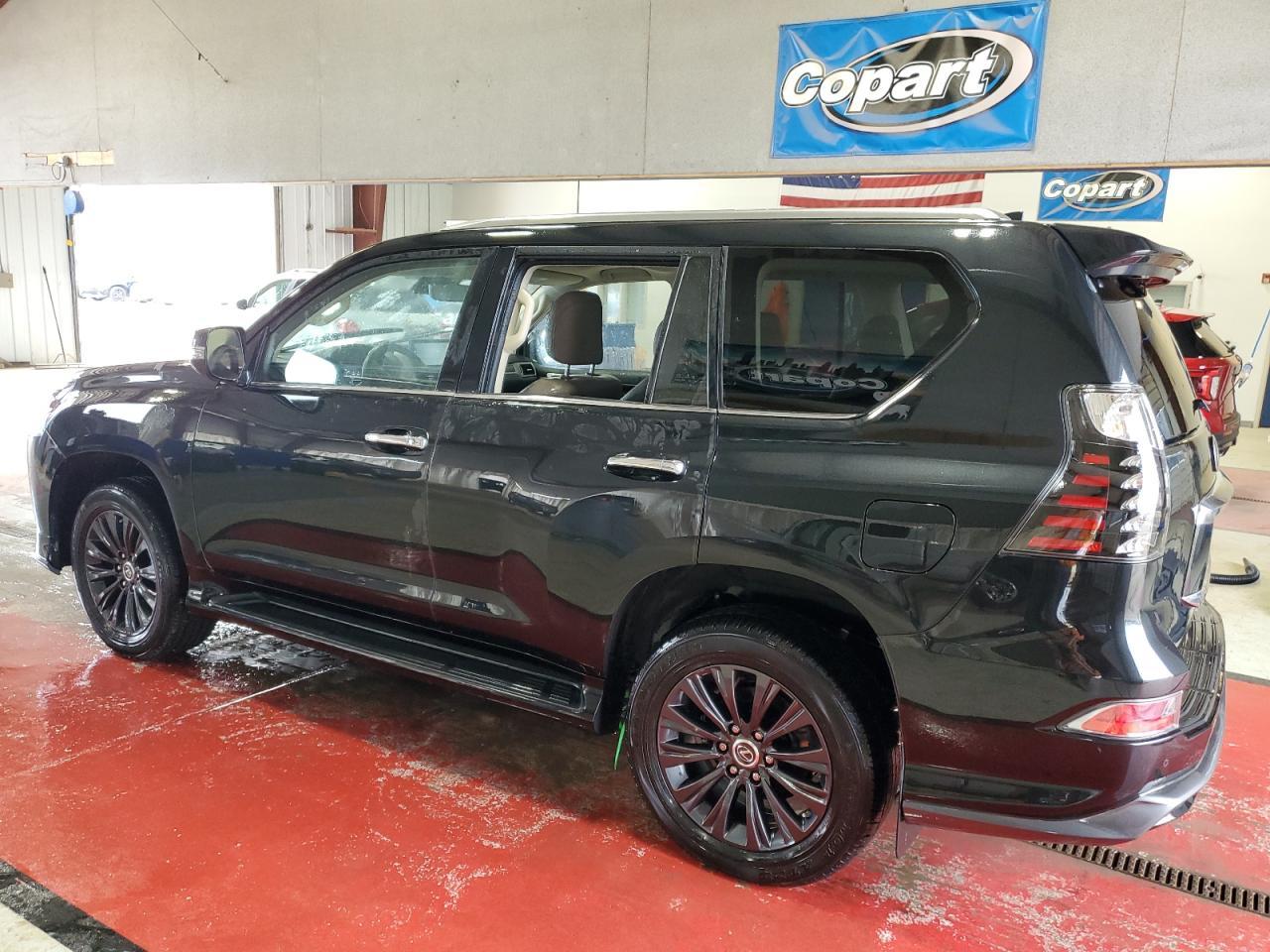 2023 Lexus Gx 460 - Image 2