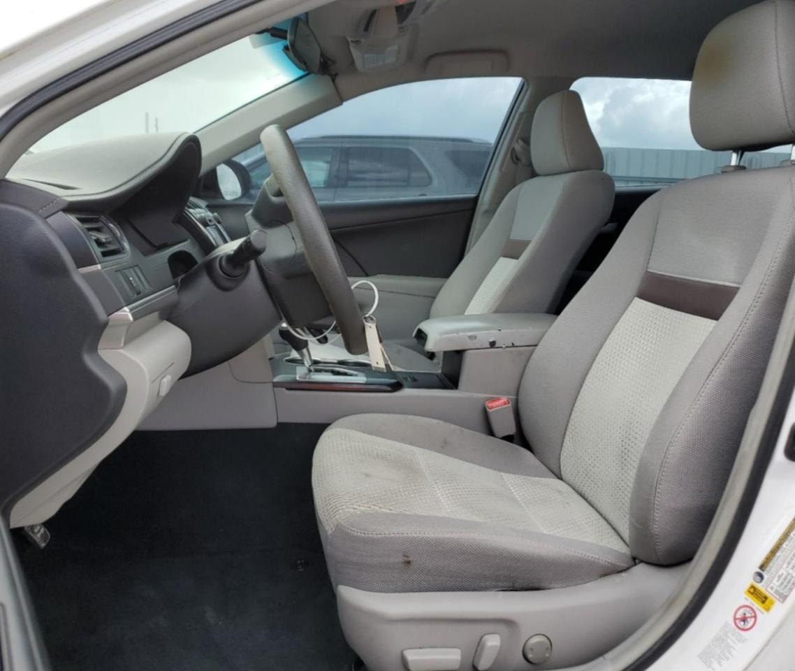 2014 Toyota Camry L - Фото 7