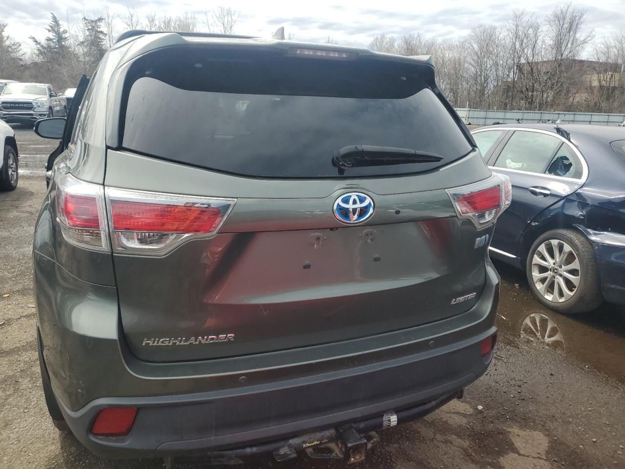 2016 Toyota Highlander Hybrid Limited - Image 6