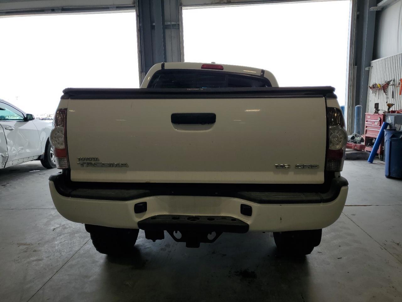 2010 Toyota Tacoma Double Cab - Фото 6