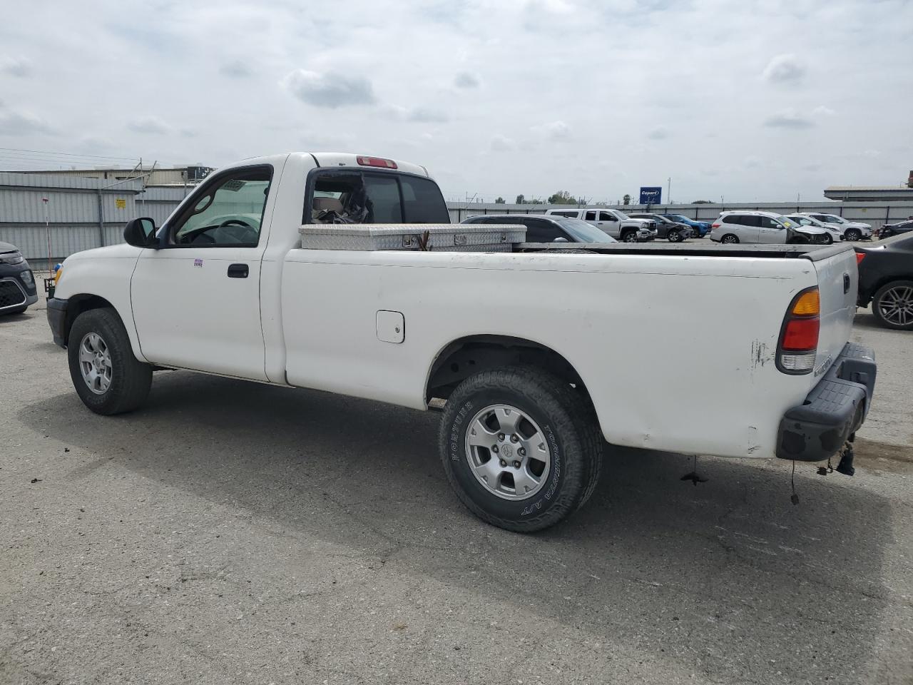2001 Toyota Tundra - Image 2