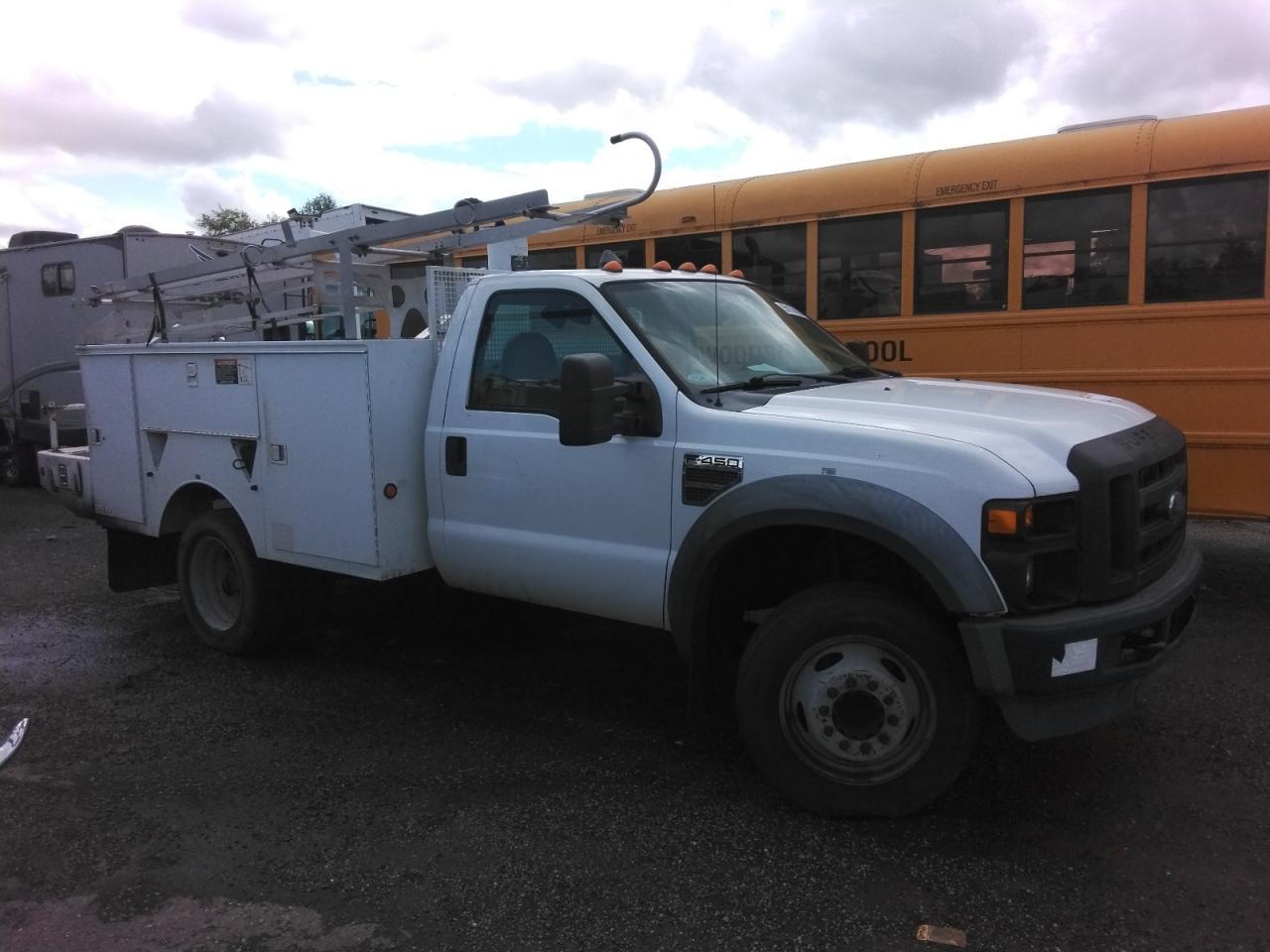2008 Ford F450 Super Duty - Image 4