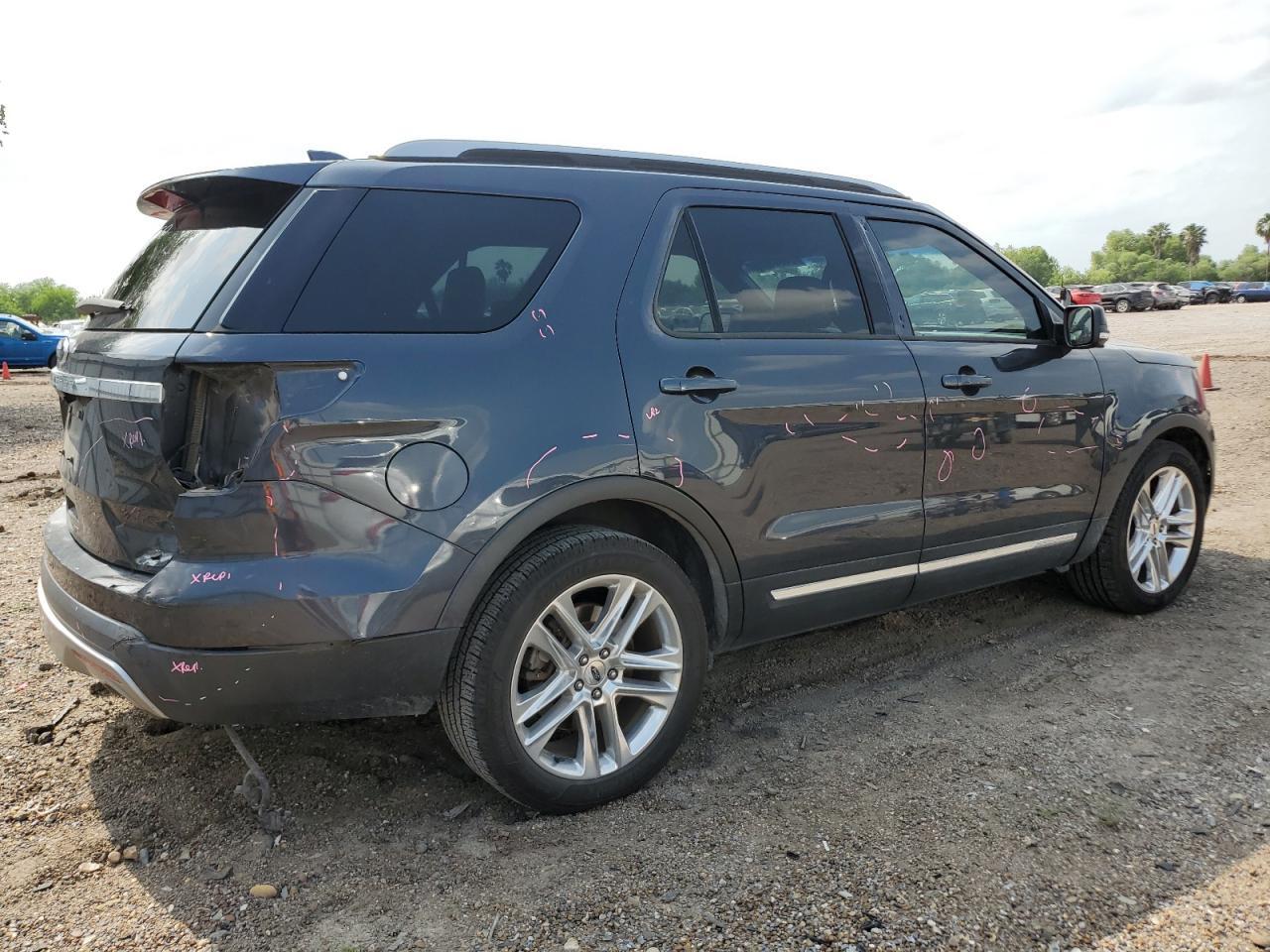 2017 Ford Explorer Xlt - Фото 3