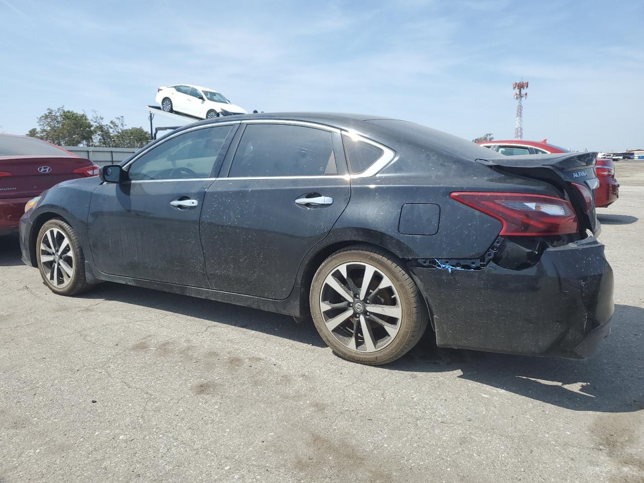 2018 Nissan Altima 2.5 - Фото 2