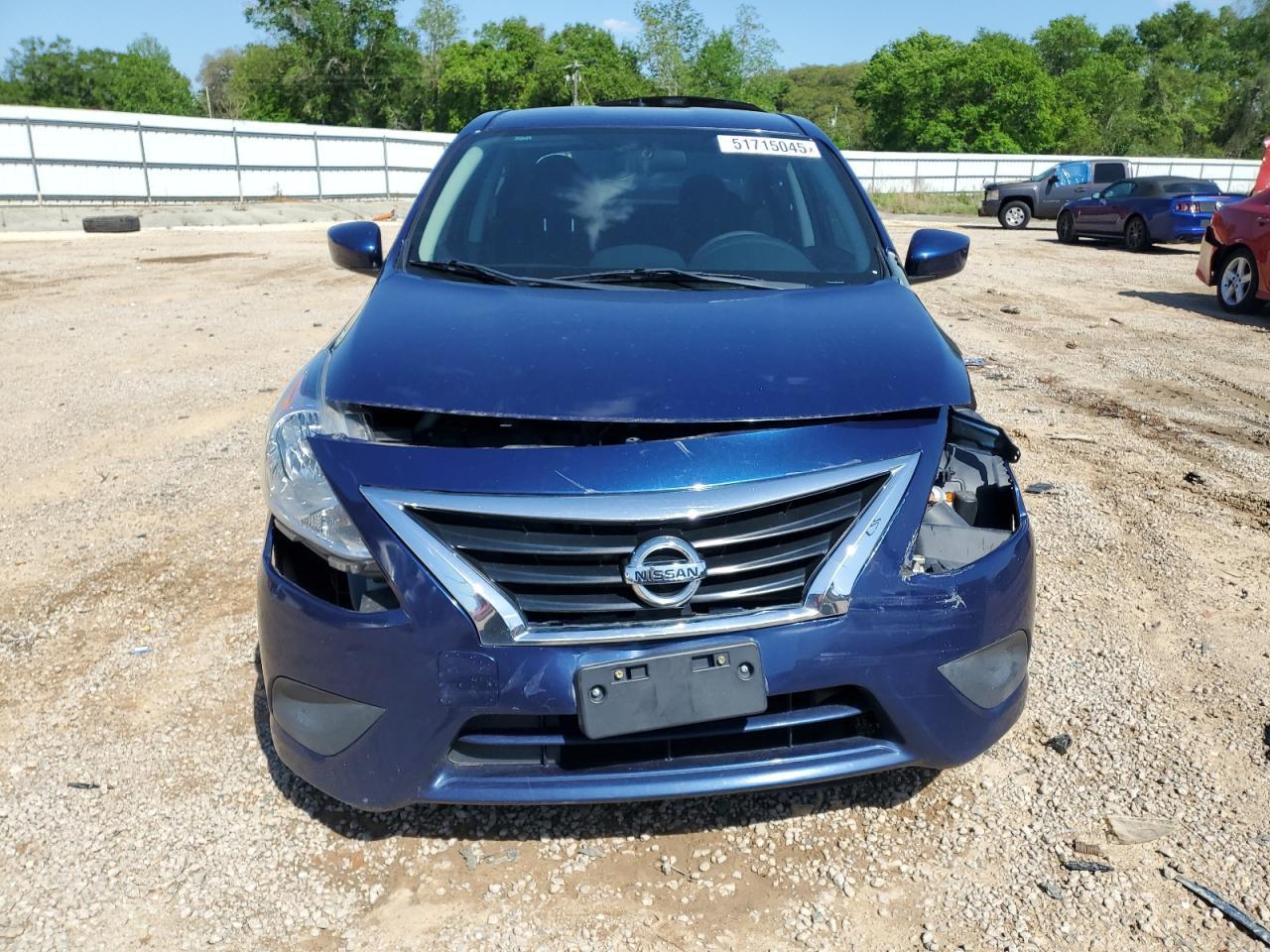 2019 Nissan Versa - Image 5