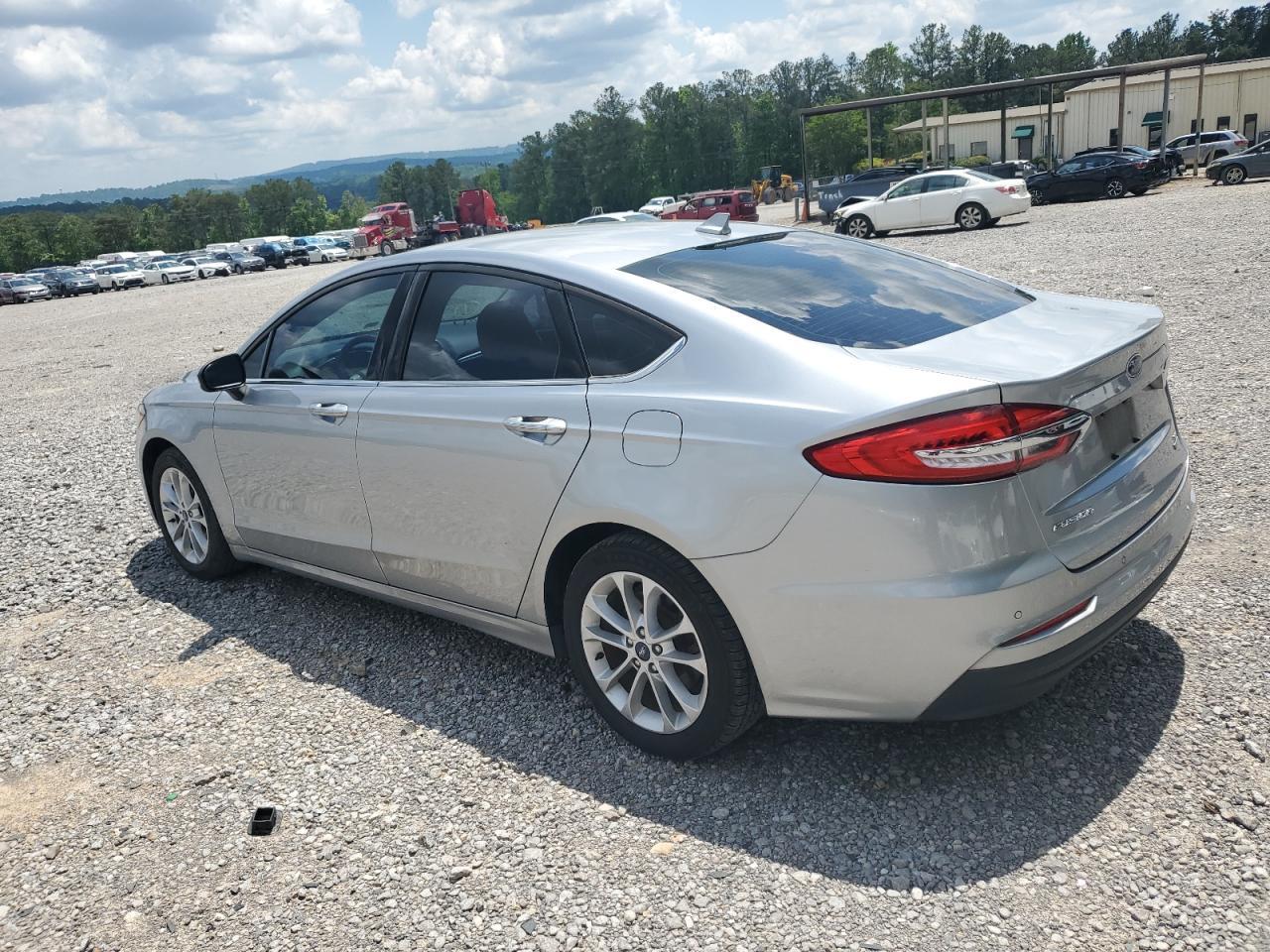2020 Ford Fusion Se - Image 2