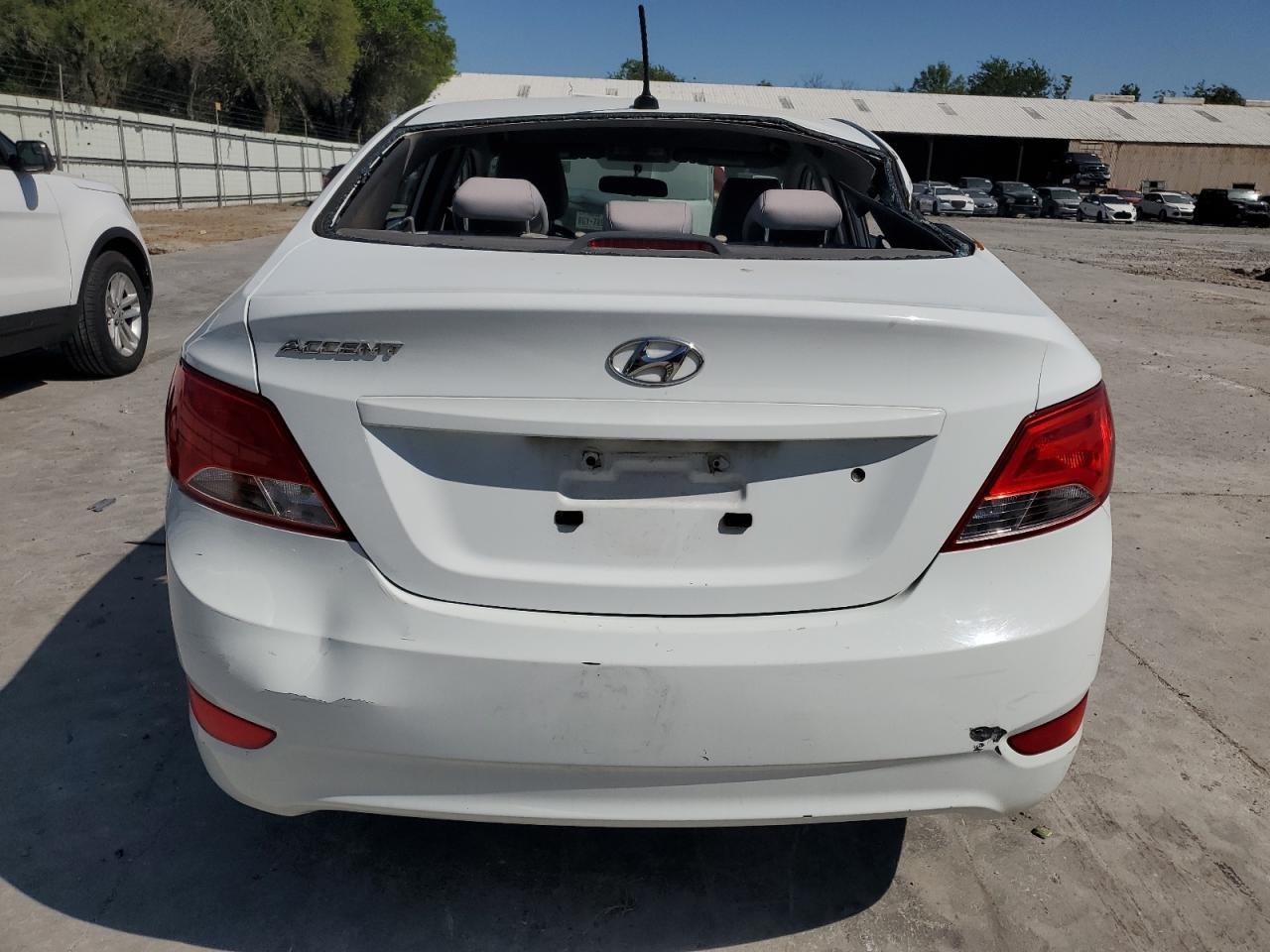 2015 Hyundai Accent Gls - Фото 6