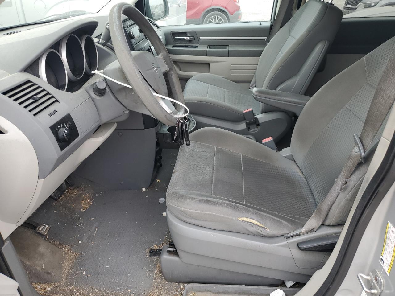 2010 Dodge Grand Caravan Se - Image 7