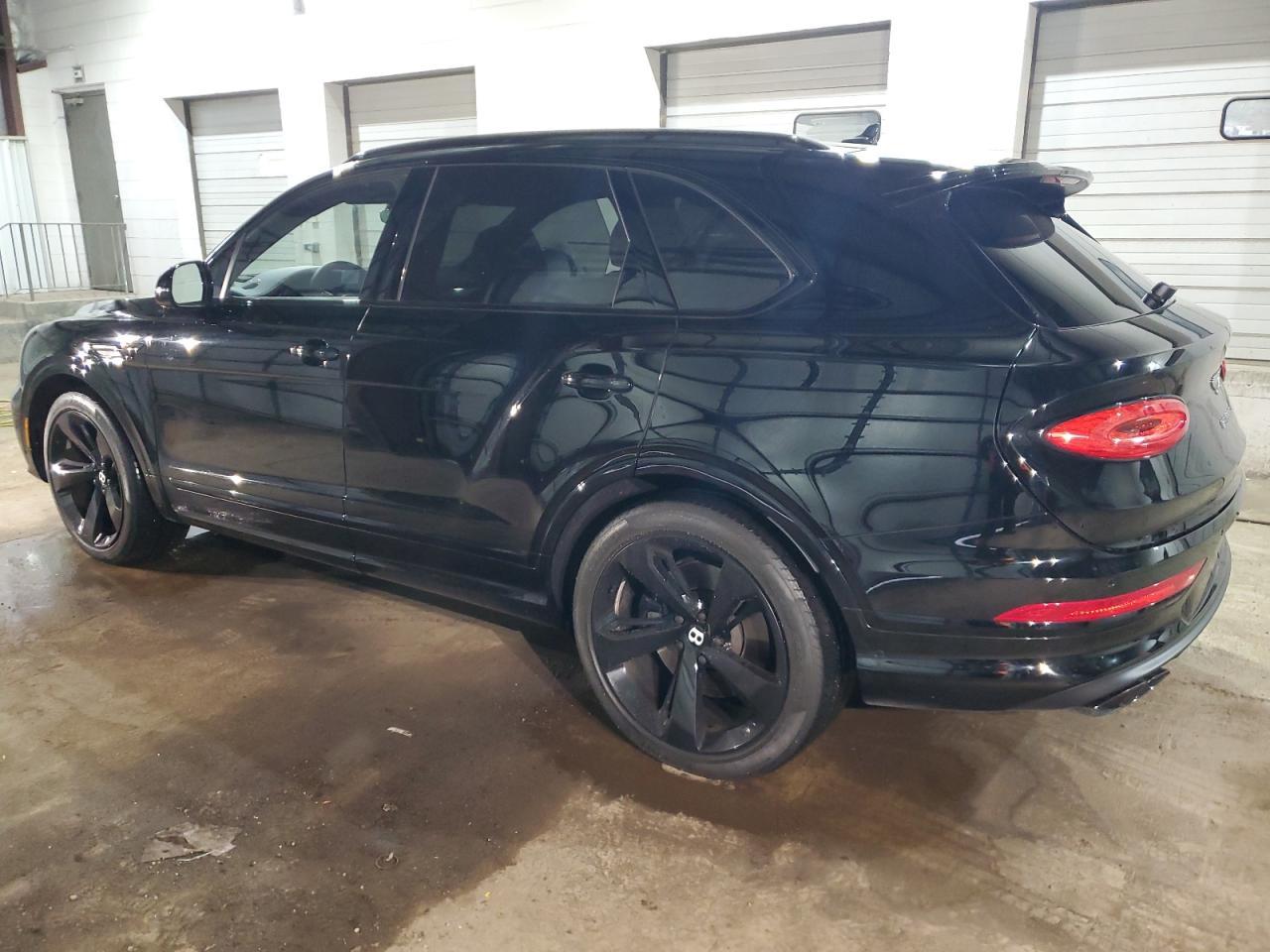 2023 Bentley Bentayga - Фото 2