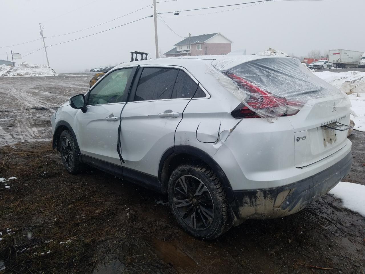 2024 Mitsubishi Eclipse Cross Es - Image 2
