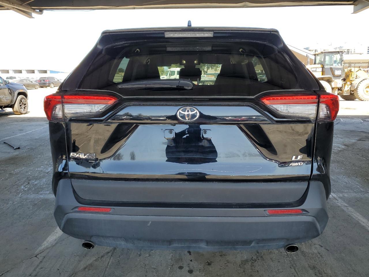 2024 Toyota Rav4 Le - Фото 6