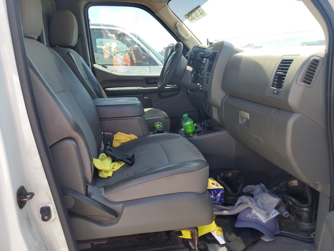 2016 Nissan Nv 2500 S - Image 5