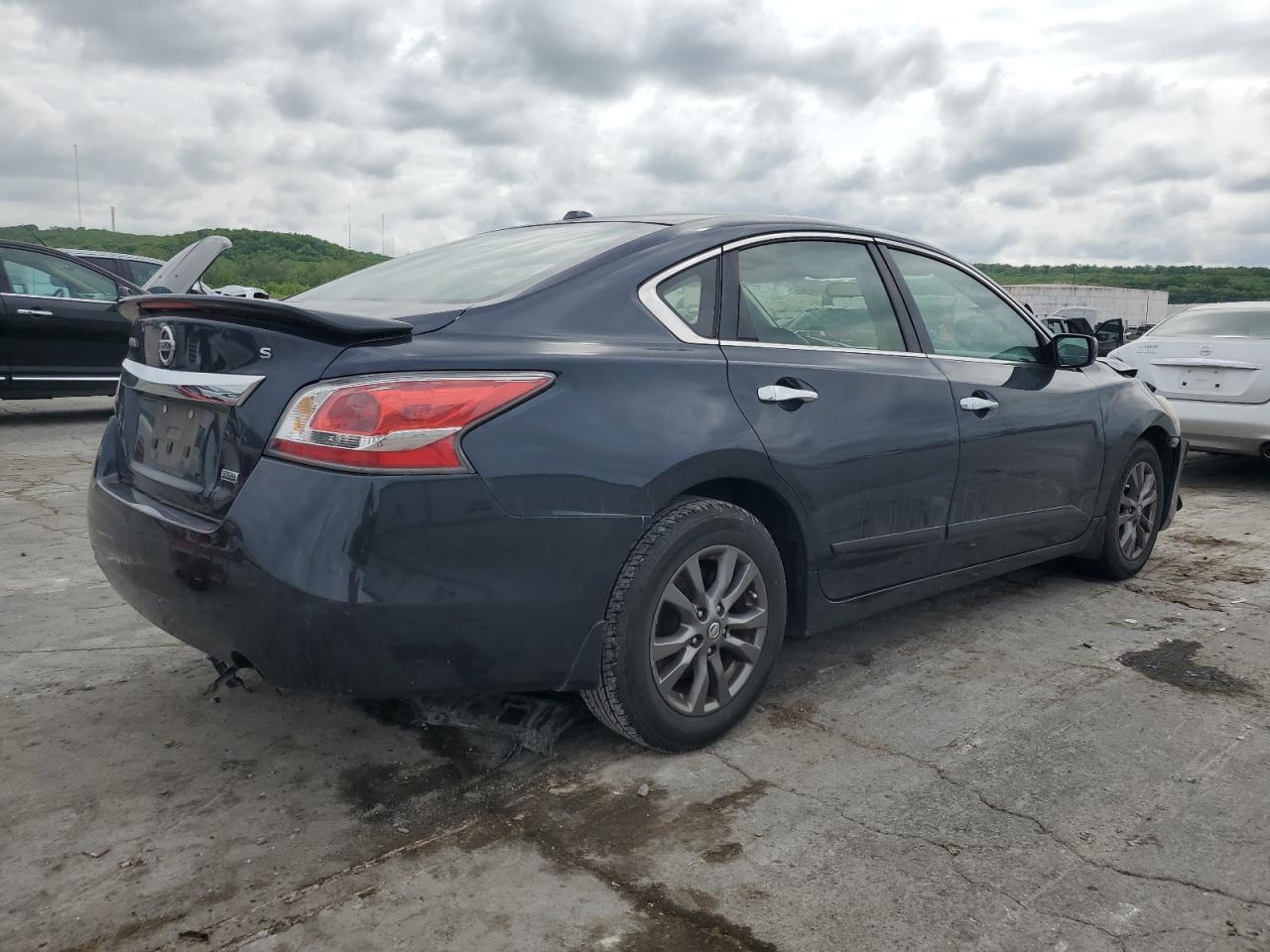 2015 Nissan Altima 2.5 - Image 3