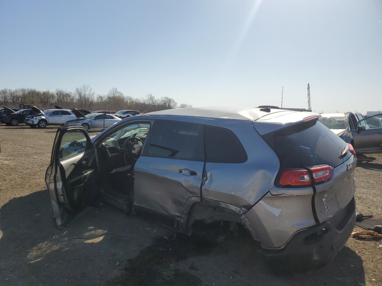 2017 Jeep Cherokee Sport - Image 2