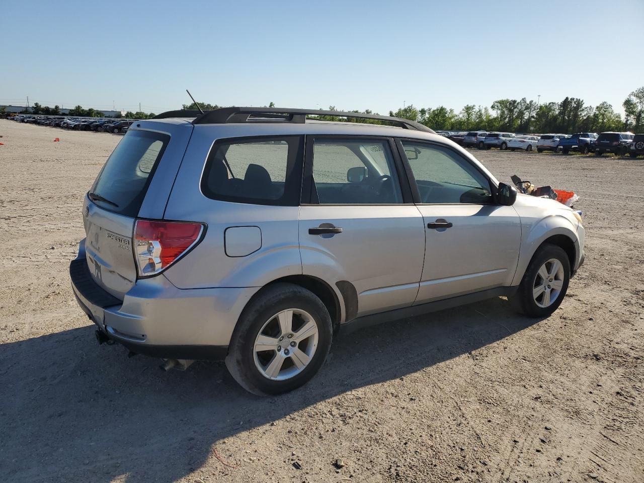 2013 Subaru Forester 2.5X - Фото 3